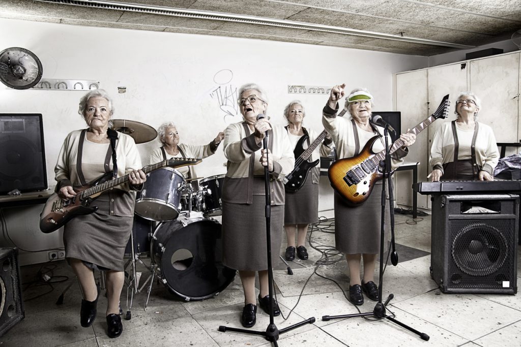 Old women singing – The Fundamental Group